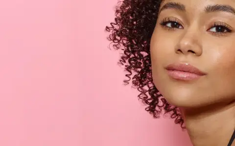 Dezentes Make-up: Natürlicher Look für jeden Tag so geht's!