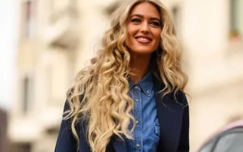 Traum-Wellen für Haare: So gelingen sie mit & ohne Hitze