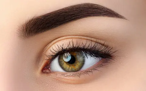 Permanent Make-up Köln: Ihr Guide zu Top-Studios & Preisen