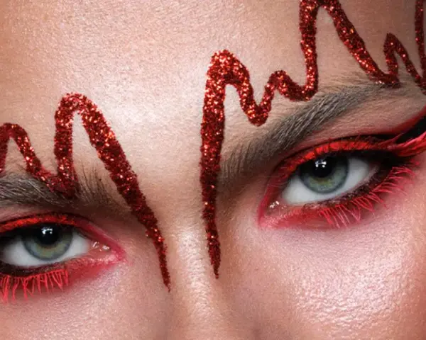 Halloween Make-up: Ideen, Anleitungen & Produkte für Ihren Grusel-Look