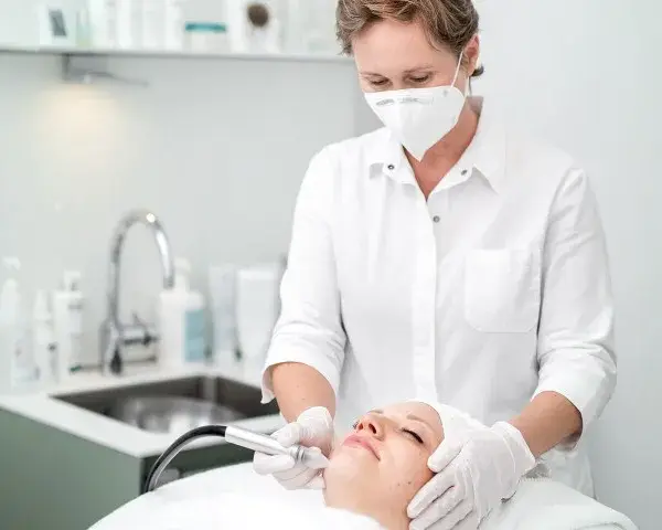 Medizinische Kosmetik in Hamburg: Finden Sie Ihre Wunschhaut!