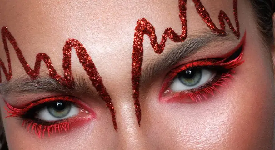 Halloween Make-up: Ideen, Anleitungen & Produkte für Ihren Grusel-Look