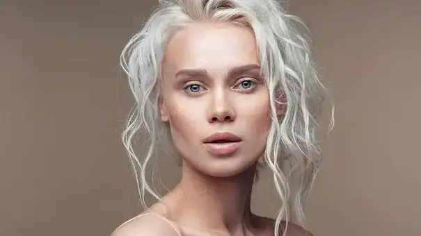Zdjęcie Graue Haare rocken: Flotte Frisuren, Pflege &amp; Styling-Tipps