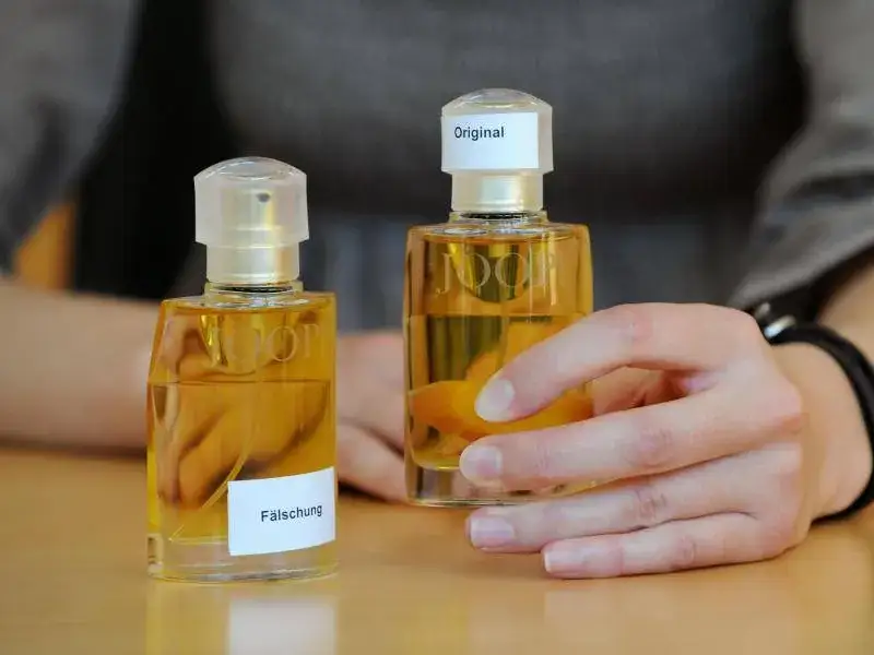 Zdjęcie Unechte Parfums? Fälschungen, Dupes, Konzentrationen erklärt
