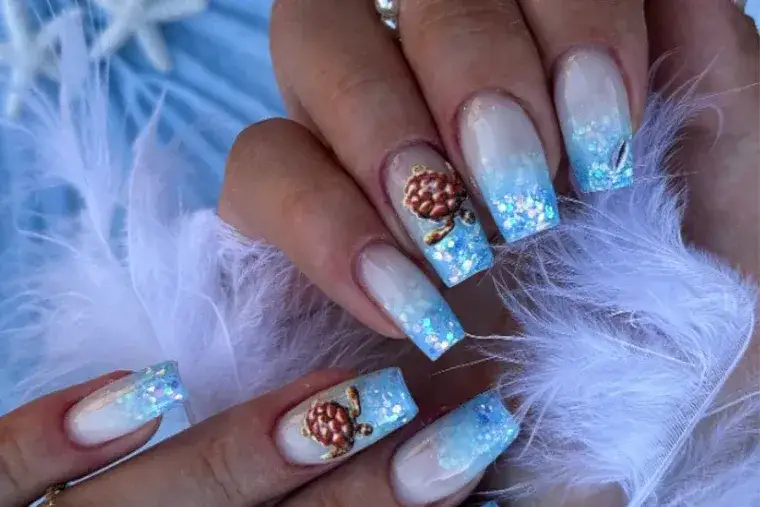 Zdjęcie Glitzer-Nägel Sommer 2026: Trends &amp; DIY-Tipps für funkelnde Looks